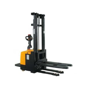 Штабелер электрический самоходный EQUIPMAX, грузоподъемность – 2 тонны, подъём – 4,5 м